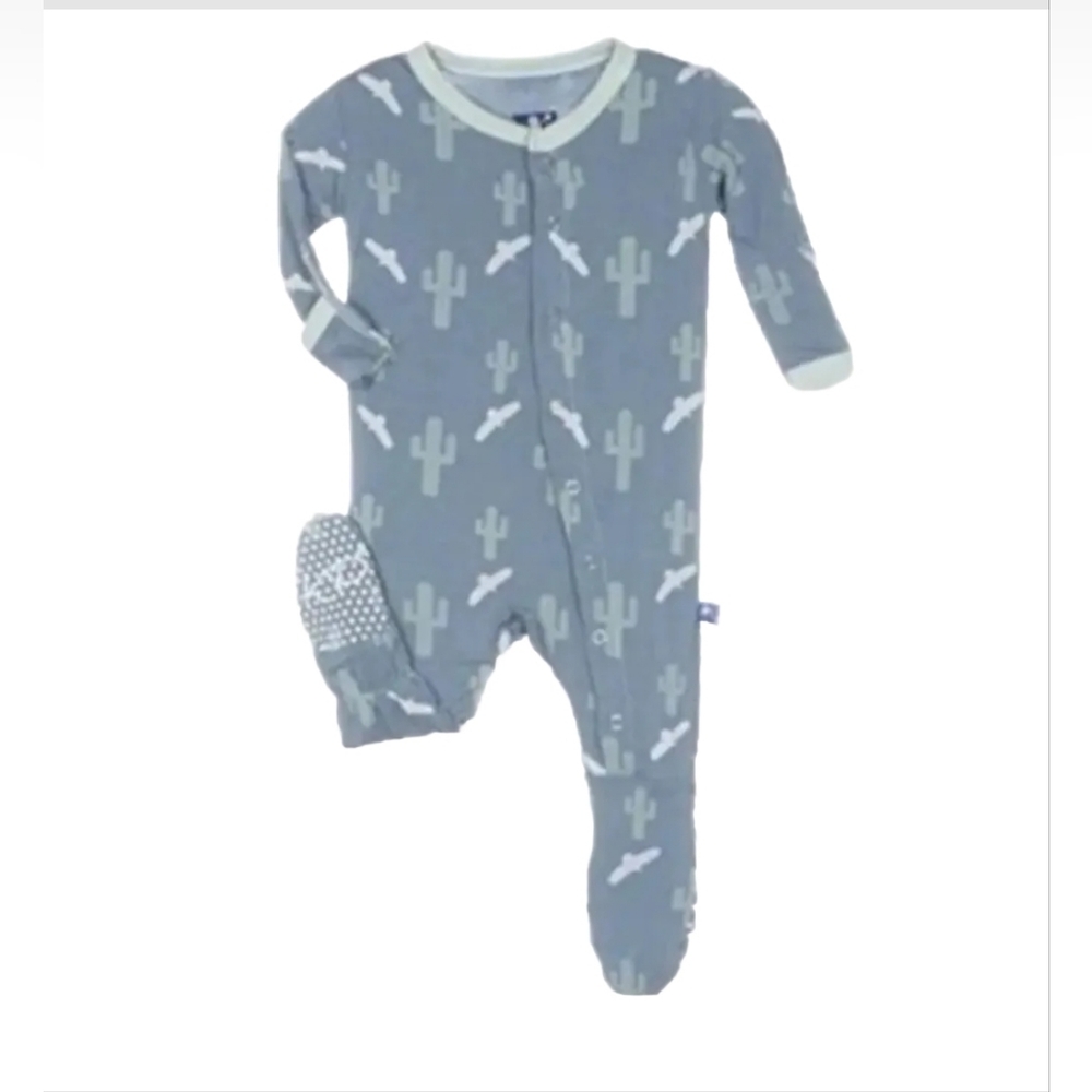 Kickee Pants 6-12 Months Footie Pajamas With Snaps In Dusty Sky Cactus